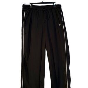 Reebok NWT Men's Black Joggers w/White Accents size XL